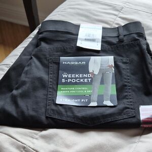 Haggar Men's Black Straight Fit Jeans